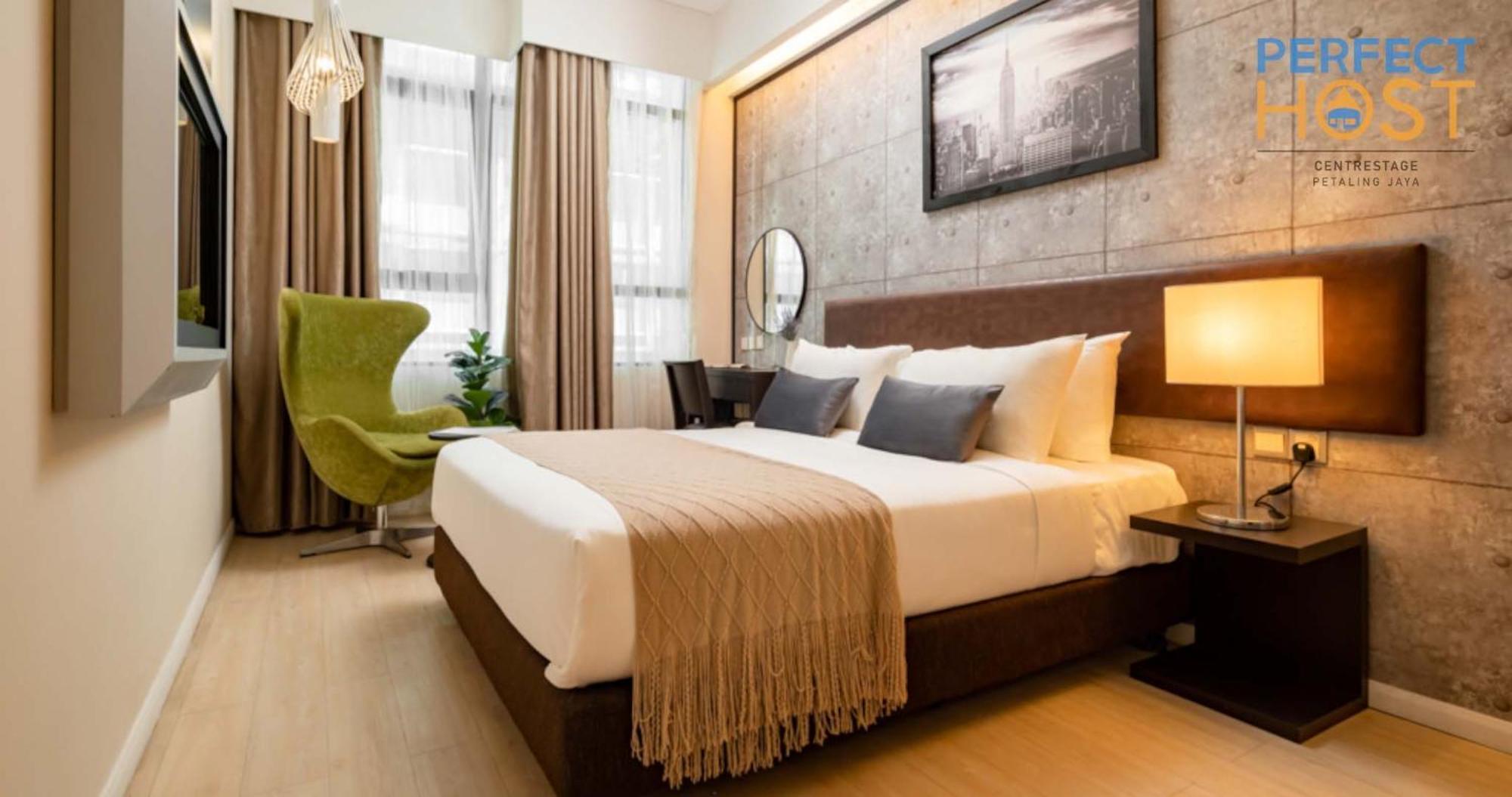 Готель Centrestage Petaling Jaya By Perfect Host Екстер'єр фото Deluxe Room